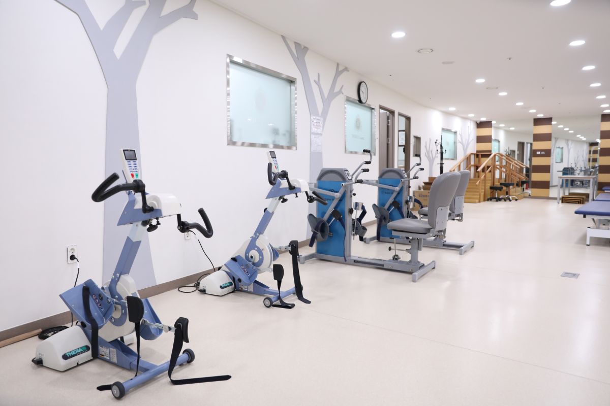 2. 병원대표사진(슬라이드) (8)_병의원찾기
